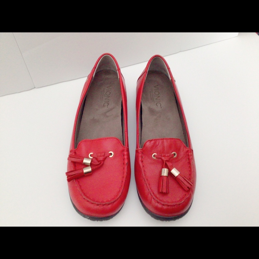 Vionic leather loafers